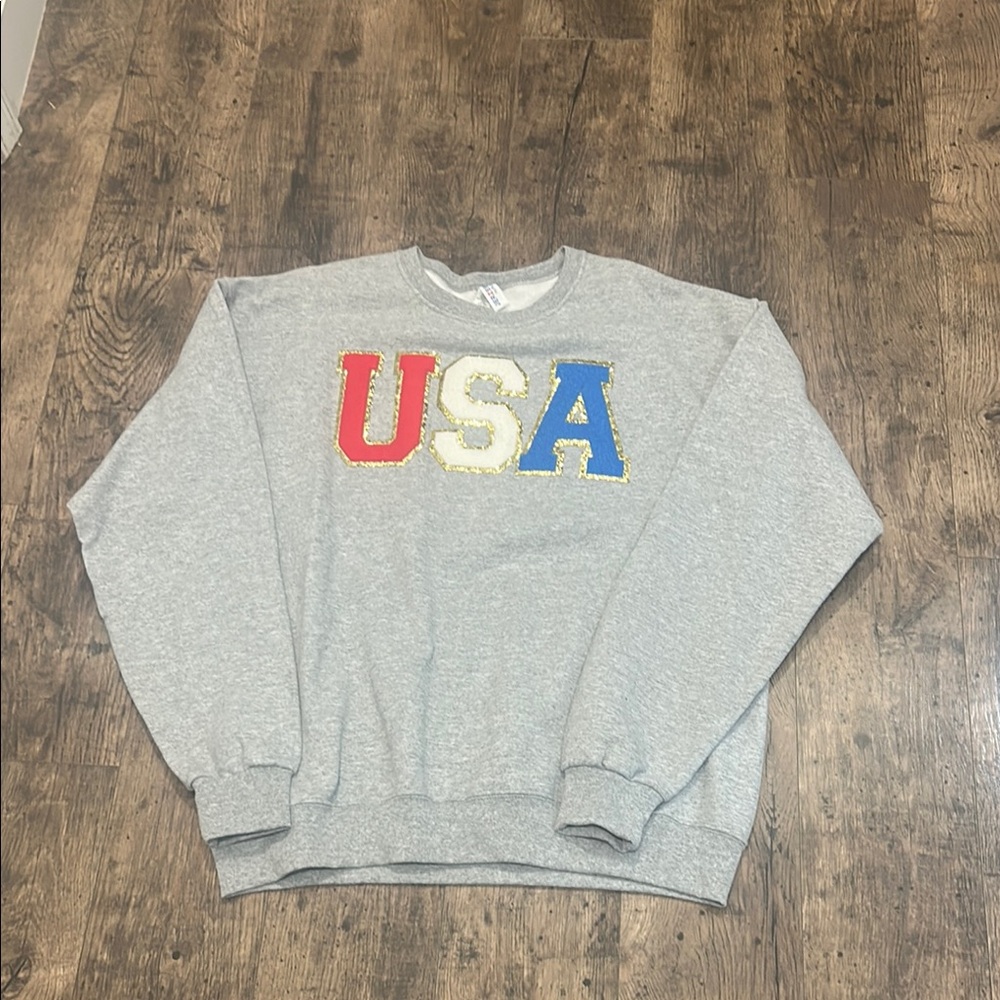 Gray USA Graphic sweatshirt